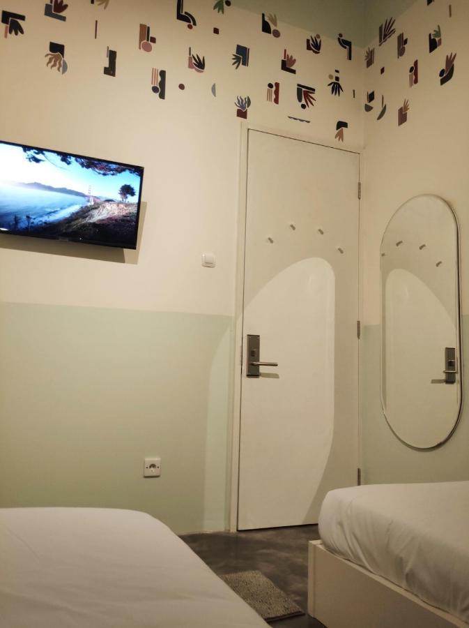 Ostello Temmu Co-Living Bandung Esterno foto