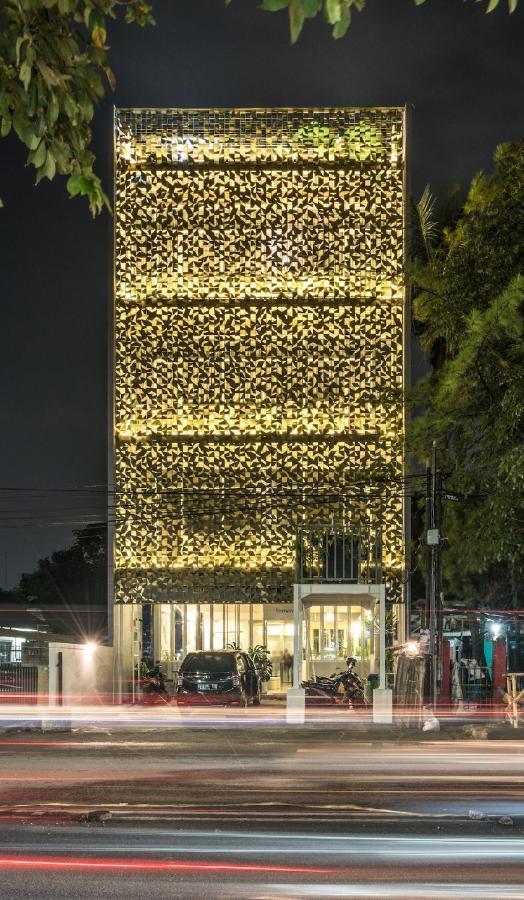 Ostello Temmu Co-Living Bandung Esterno foto